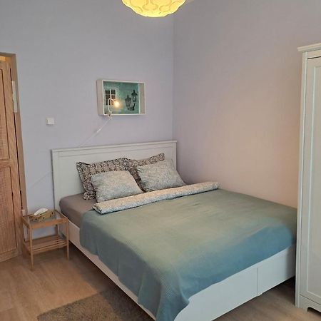 Romantic Apartment In The Historic Center Прага Экстерьер фото