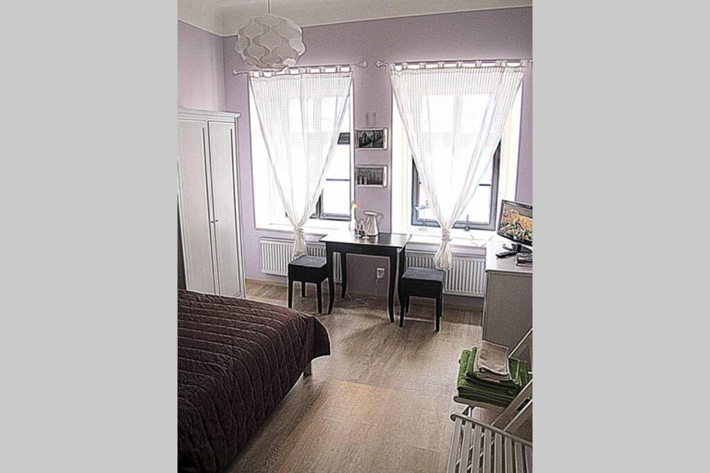 Romantic Apartment In The Historic Center Прага Экстерьер фото
