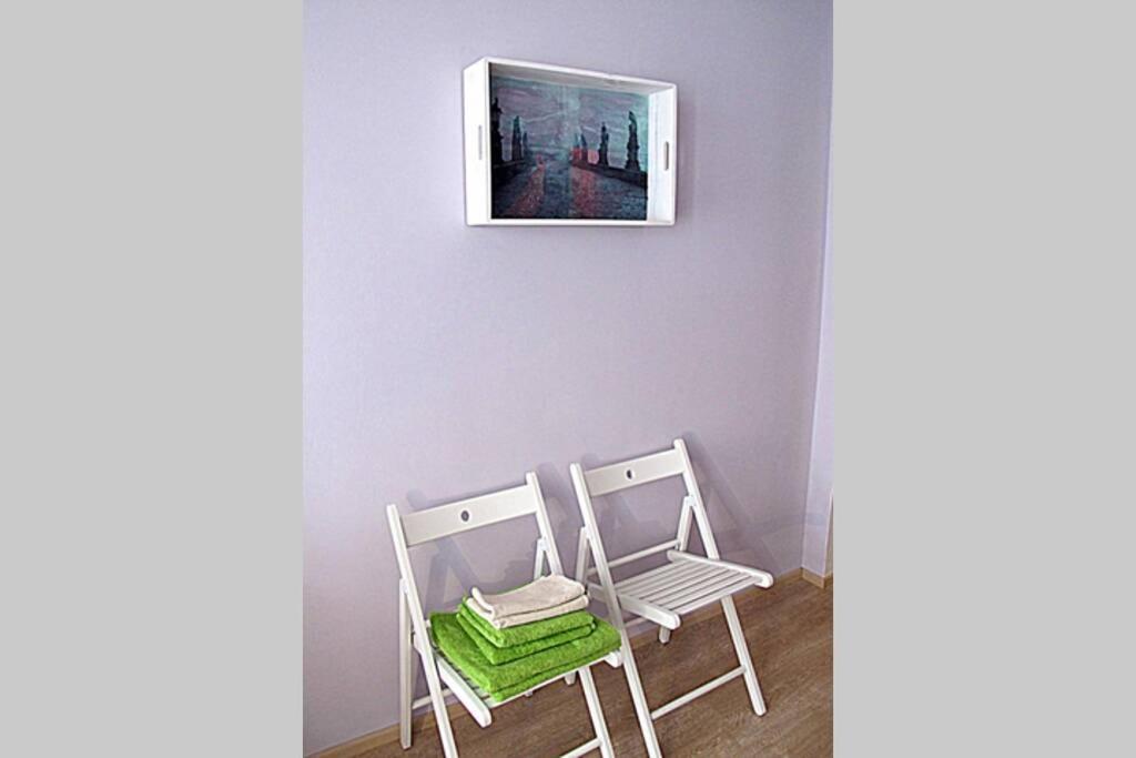 Romantic Apartment In The Historic Center Прага Экстерьер фото